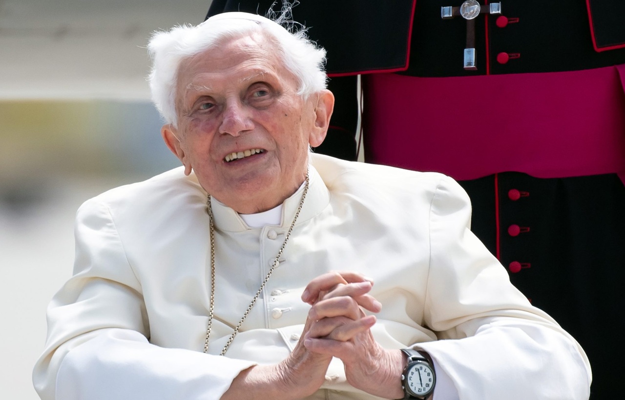 Ratzinger Benedikt XVI.-jd2025112510