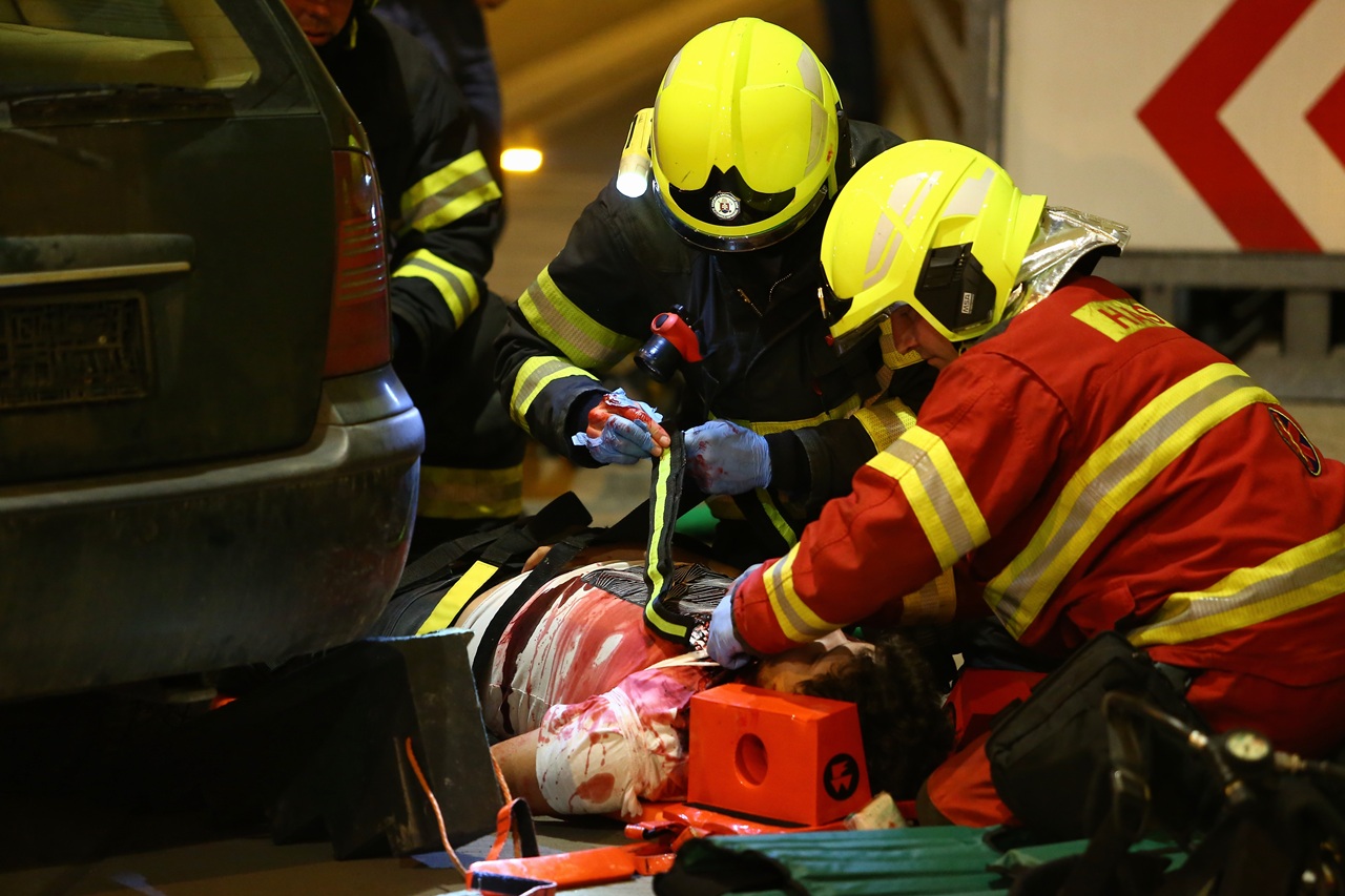 nehoda hasiči-jd2025112622