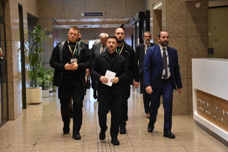 Tlačová konferencia ukrajinského prezidenta Volodymyra Zelenského po stretnutí s lídrami EÚ