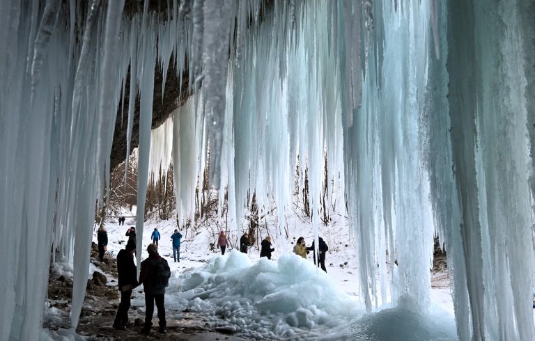 Ľadopád Šikľavá skala v obci Matejovce nad Hornádom