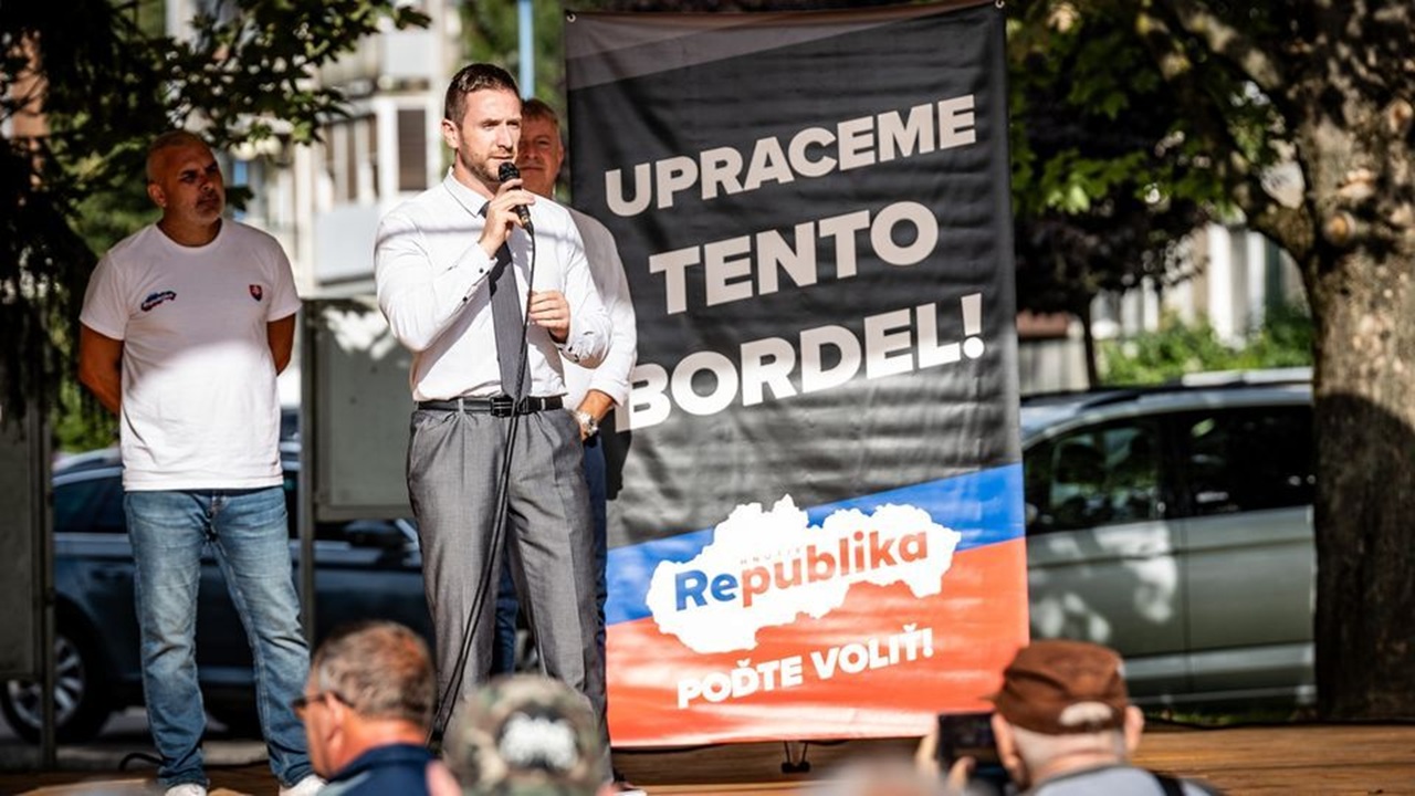 Milan Uhrík (Republika)