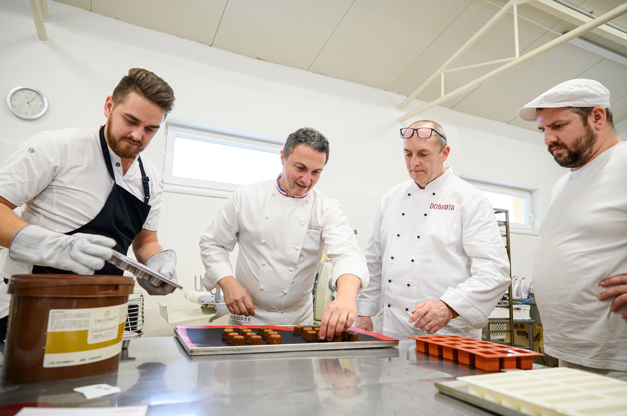 Svetová cukrárska extra trieda Luc Debove z Francúzska