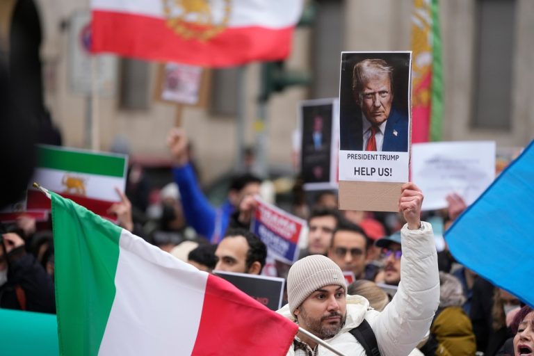 Taliansko Irán Protest