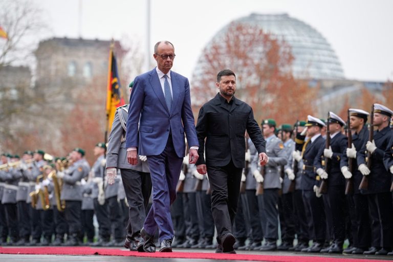 Merz Zelenskyj Berlín 85263