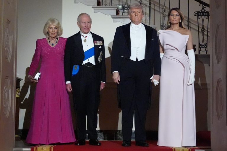 Karol III. na návšteve USA
