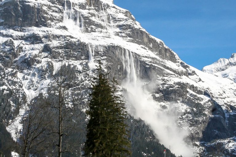 lavína-jd2026041312