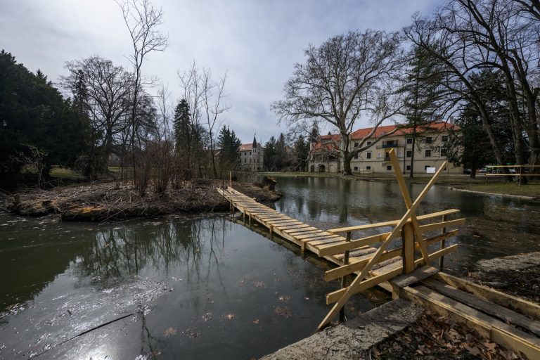 Kaštieľsky park