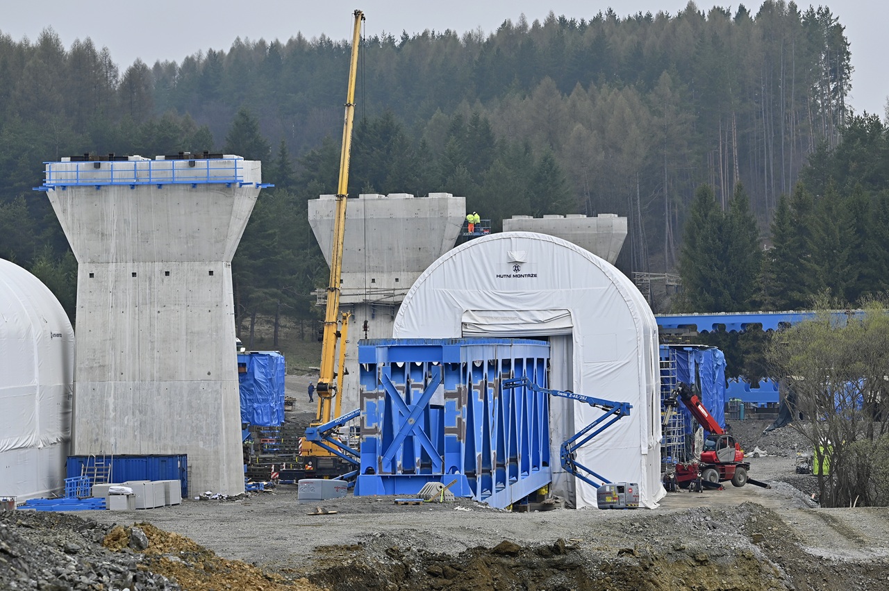 železničná trať-jd2026042217