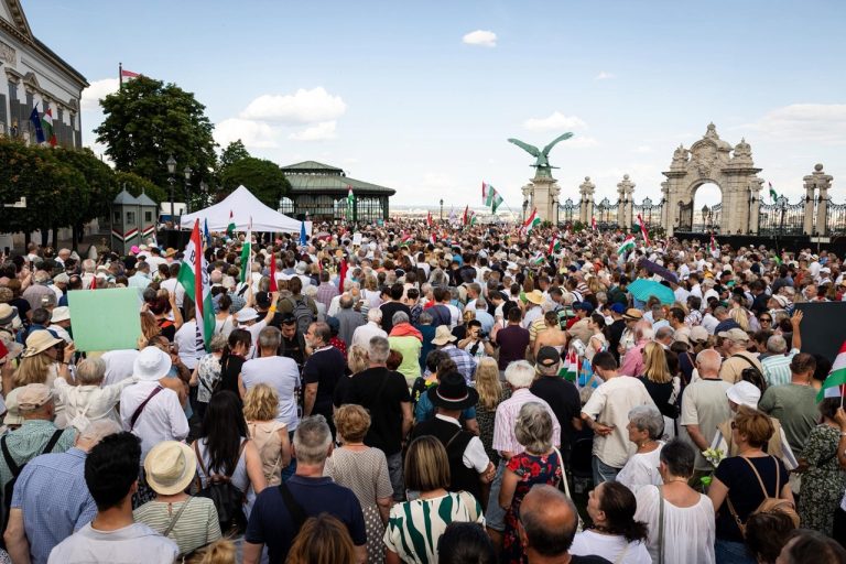 Budapešť protest Sulyok Magyar