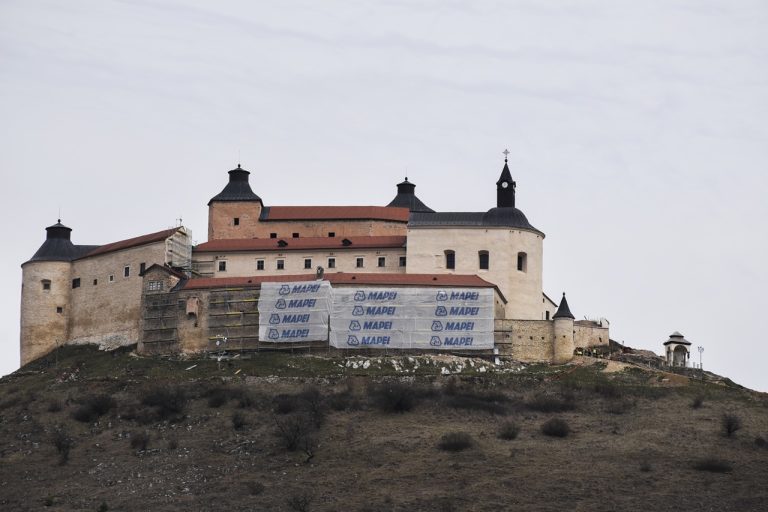 hrad Krásna Hôrka