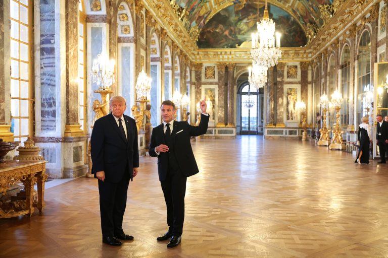 Macron Trump