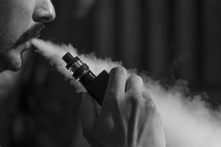 vapovanie elektronická cigareta