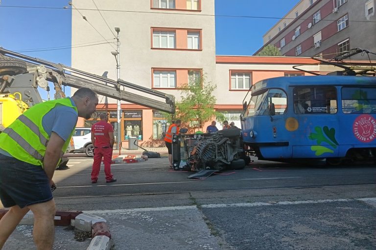 Nehoda na Vajnorskej v Bratislave