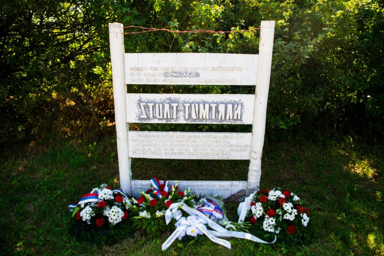 pamätník Hartmuta Tautza