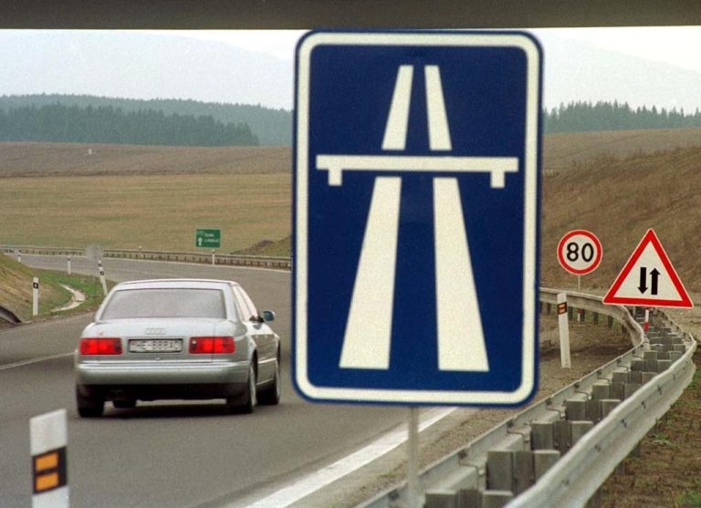 diaľnica