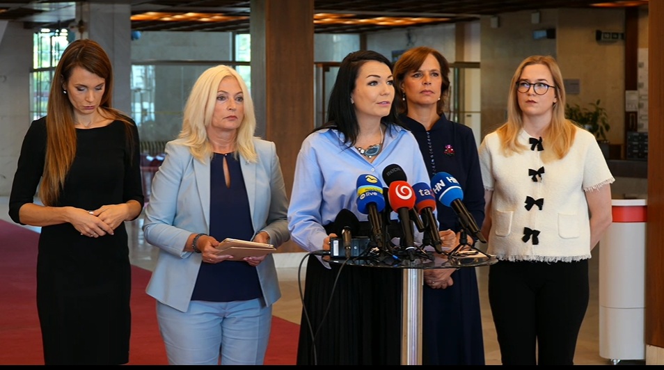 Spoločná tlačová konferencia opozičných poslankýň