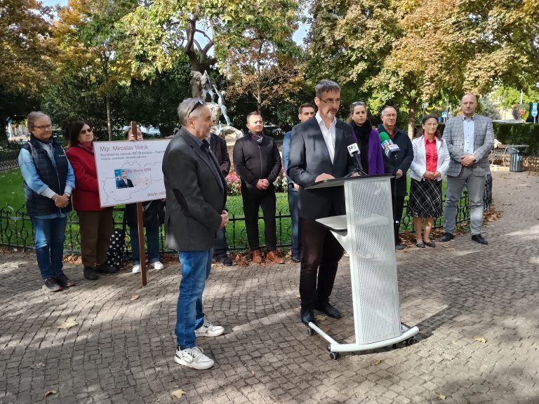 Tlačová konferencia